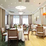 Barcelo Hotel 4*